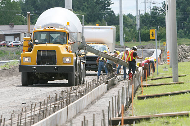 Best Commercial Concrete Services in Hayfield, MN